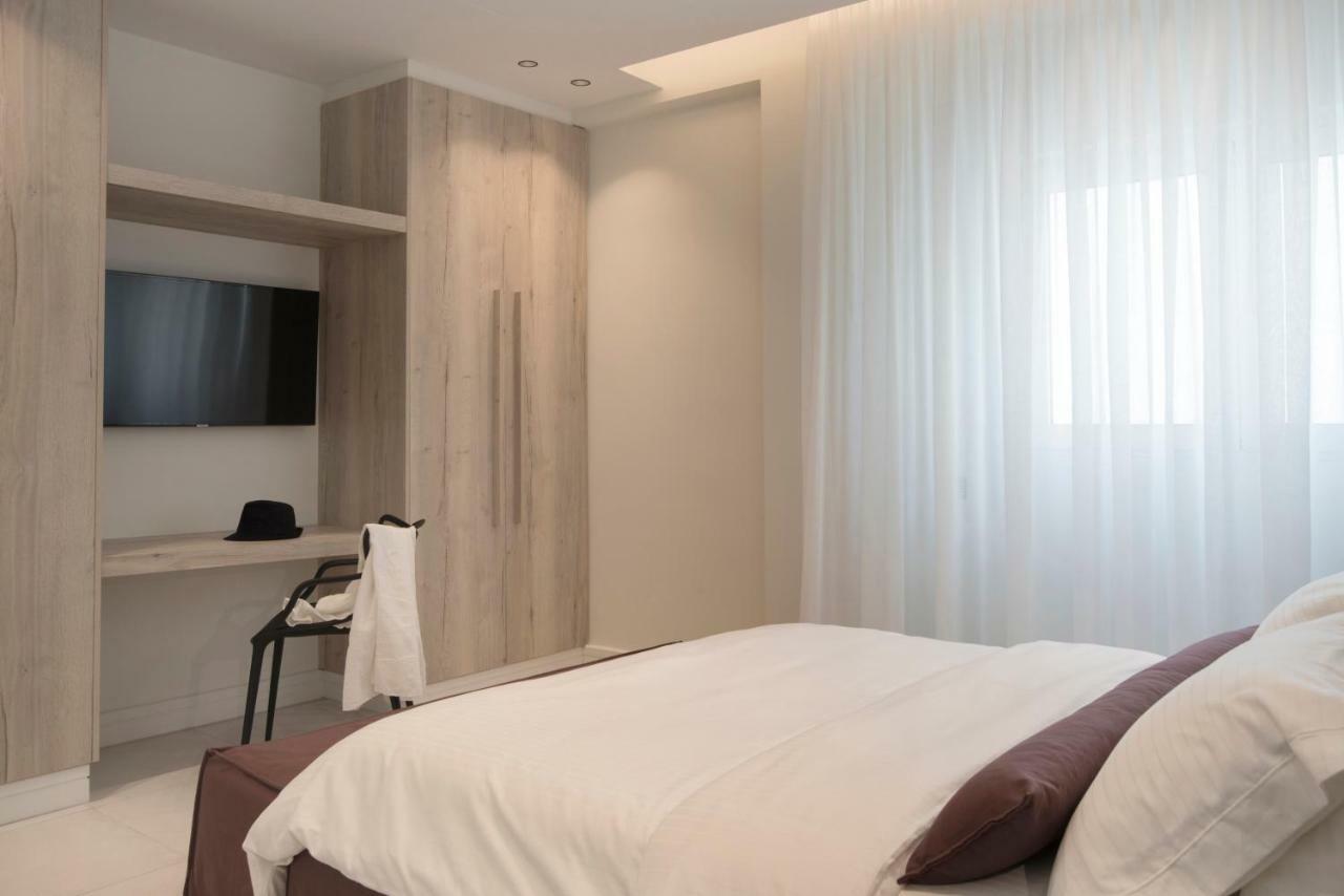Glyfada South42 Αθήνα